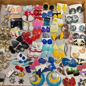 VINTAGE 70s 80s Earring Lot in Very Hood Condition As Is